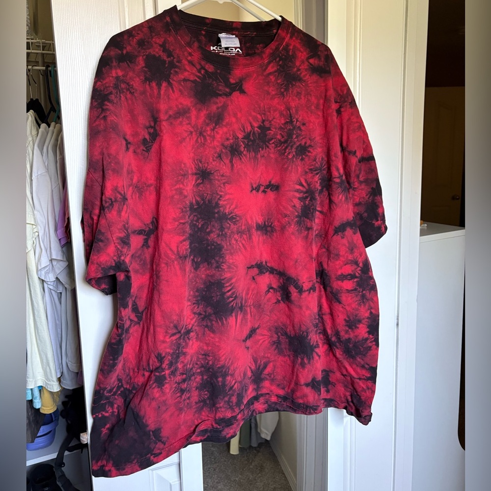 Red and Black Tie-Dye T-Shirt